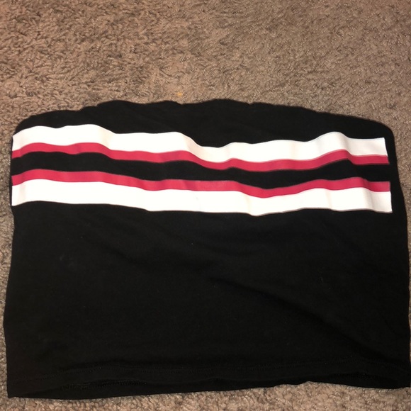 Crop top - Picture 1 of 1